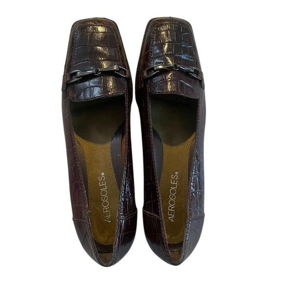 AEROSOLES Shoes - AEROSOLES Croc-Embossed Dark Brown Leather Loafers 8.5 Square Toe